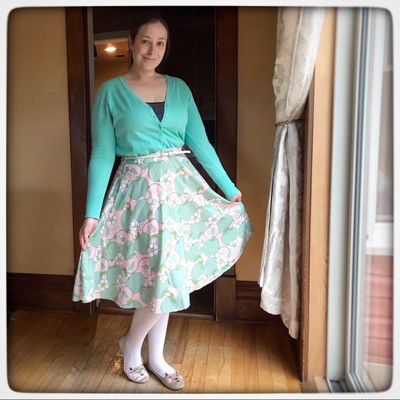 Your Friendly Posh Ambassador, Angela - Picture 16 of 16